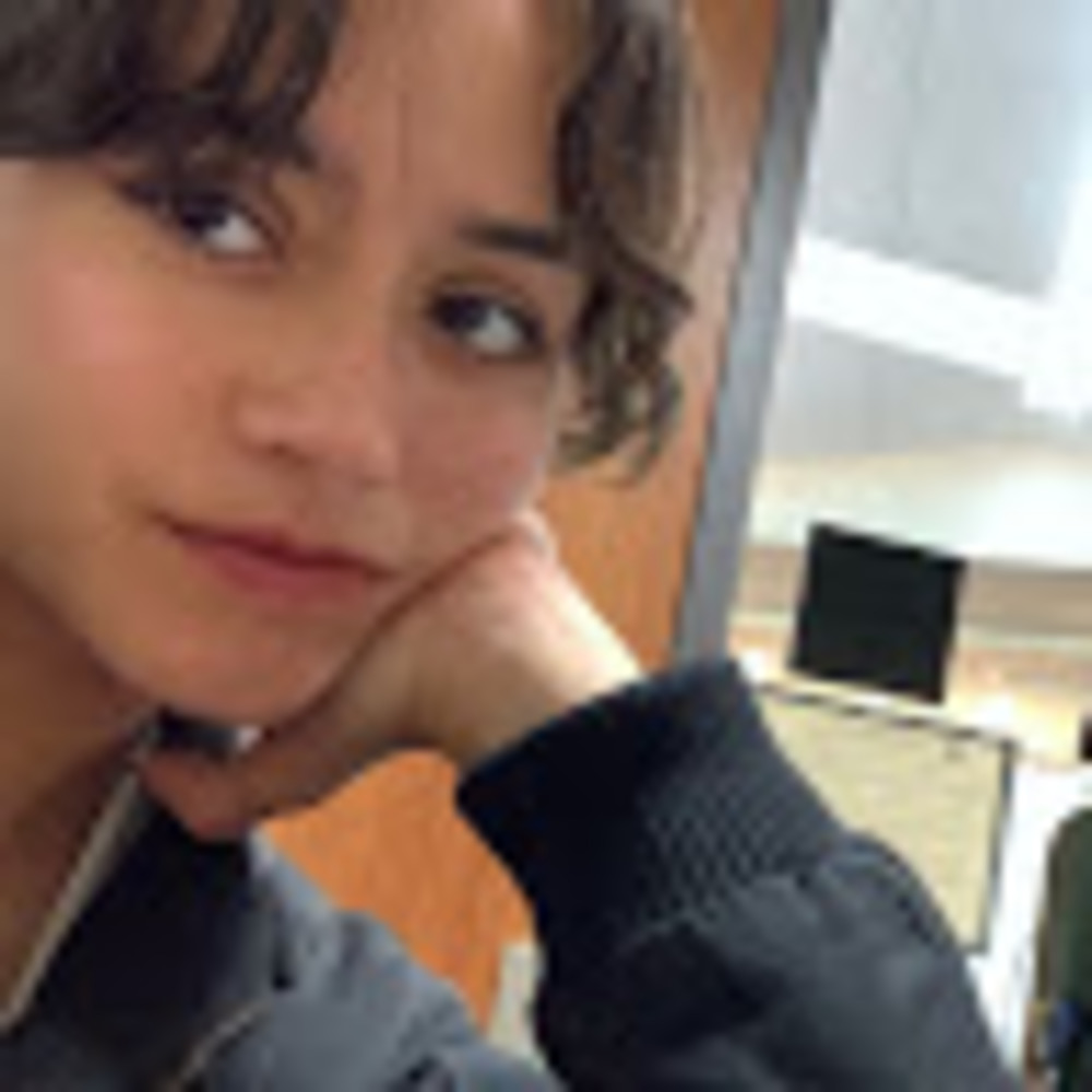 Meet your Posher, Amelie